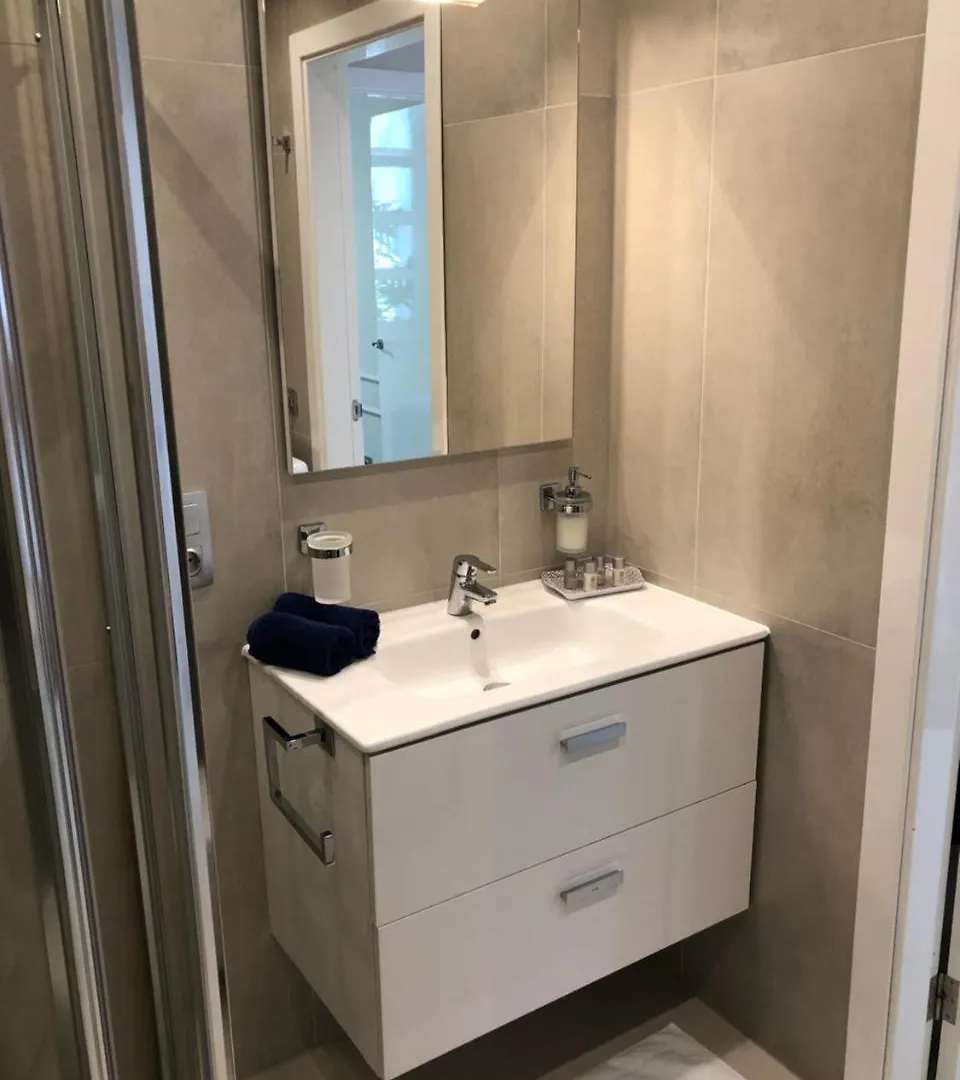 Happy Apartments Tenerife Apartment Malibu Grey Malibu Park Adeje
