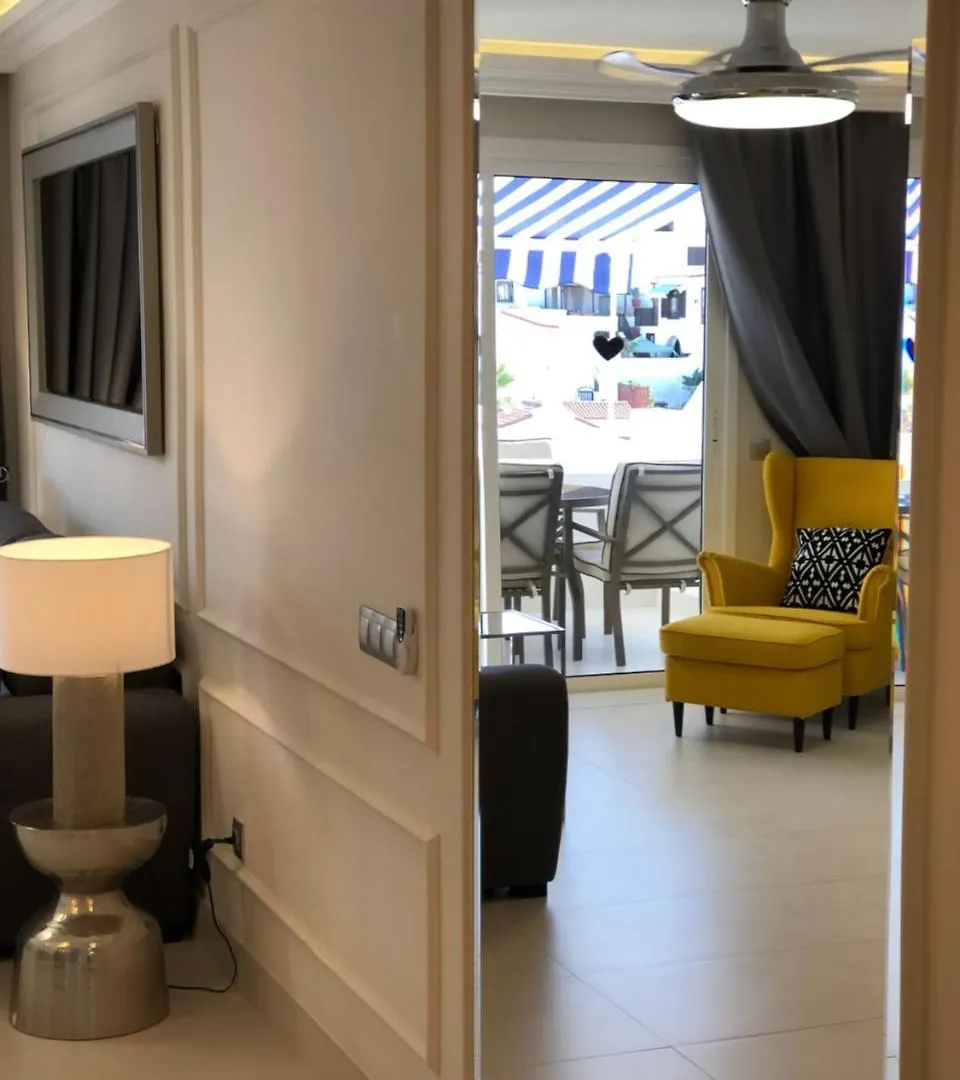 Happy Apartments Tenerife Apartment Malibu Grey Malibu Park Adeje
