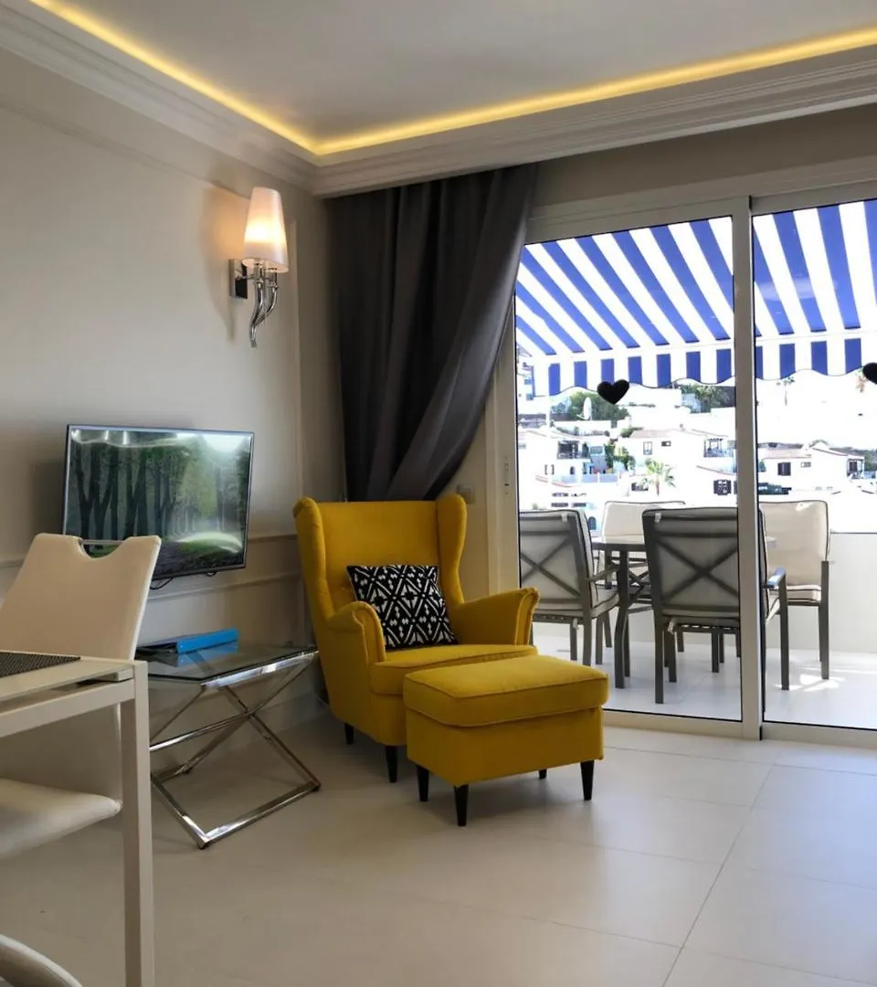 Happy Apartments Tenerife Apartment Malibu Grey Malibu Park Adeje Spain
